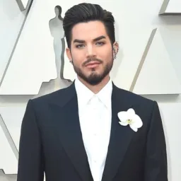 Logo da Exclusively Adam Lambert