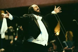 Logo da Luciano Pavarotti