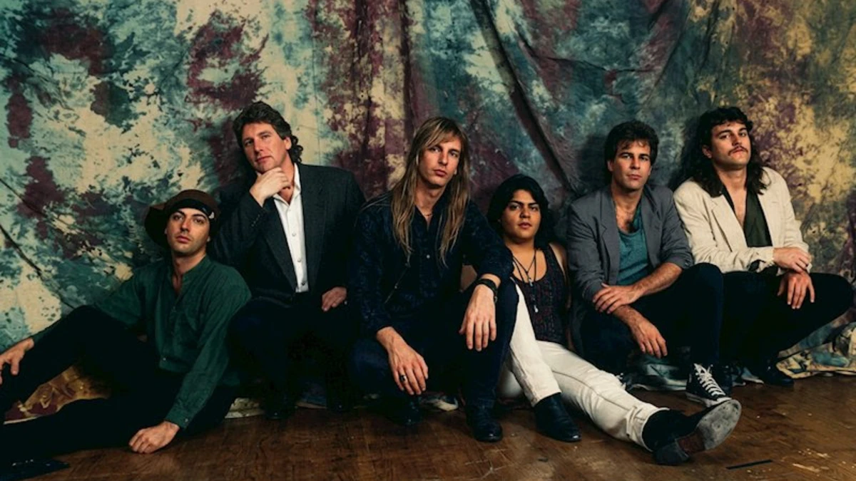Os veteranos do rock americano Jack's Maze confrontam a perda e o arrependimento em seu novo single 'The Edge'